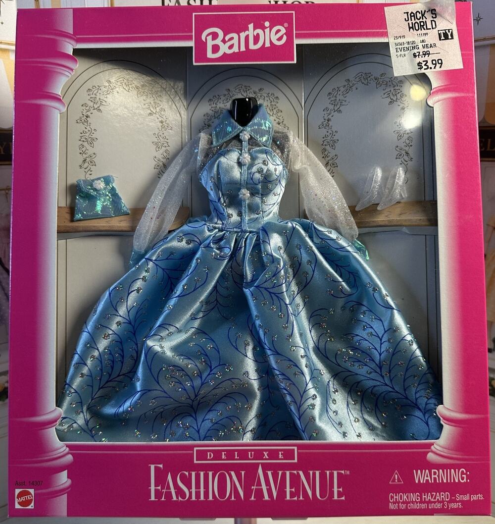 Vintage NIB 1996 Mattel Barbie Deluxe Fashion Avenue 14307 NRFB